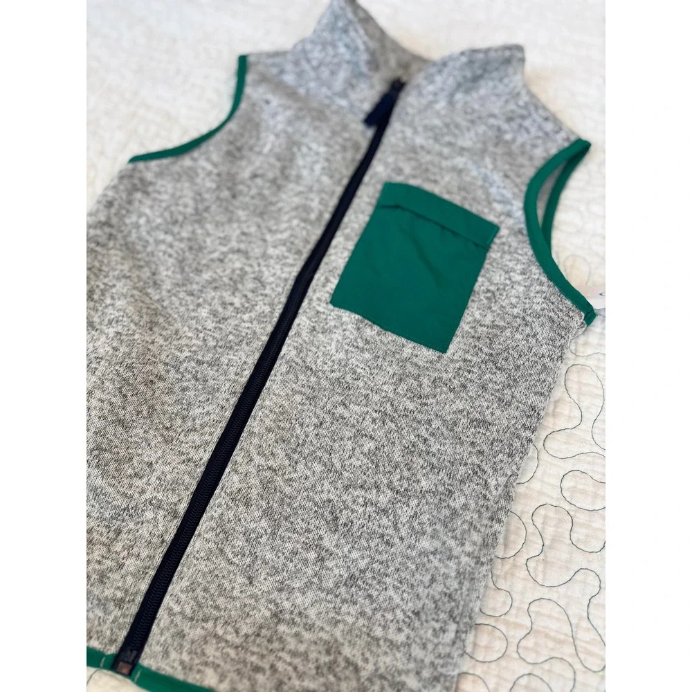 Carters Kids‎ Boy's Gray Fleece Vest Green Pocket Zipper Size 6 #95